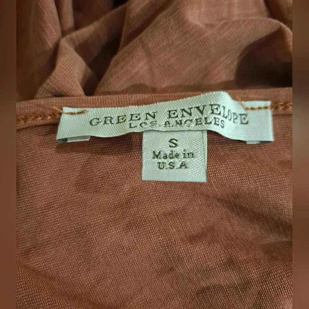 NWOT Green Envelope High Gathered Neck Halter Style Tank Top Blouse Orange/Small